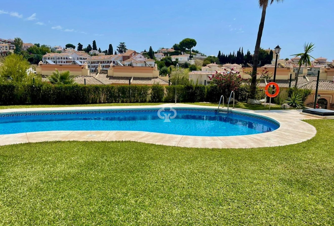 Jälleenmyynti - Kattohuoneisto -
Fuengirola - Los Pacos