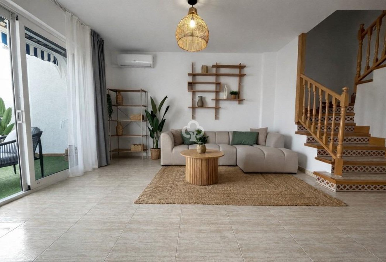 Wiederverkauf - Terraced house -
Dehesa de campoamor - Campoamor