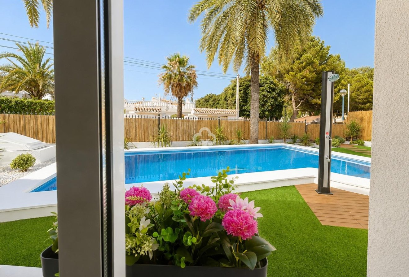 Wiederverkauf - Semi -
Orihuela Costa - Punta Prima