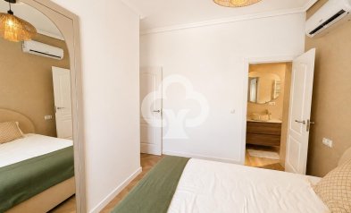 Wiederverkauf - Semi -
Orihuela Costa - Punta Prima