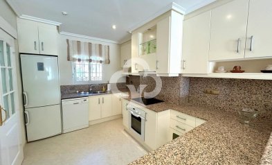 Reventa - Ático -
Orihuela Costa - Aguamarina