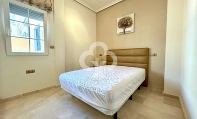 Reventa - Ático -
Orihuela Costa - Aguamarina