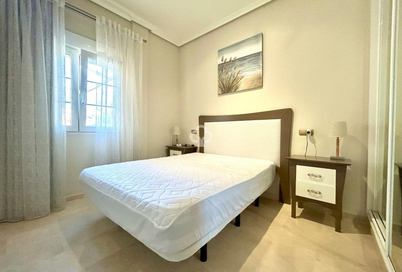 Reventa - Ático -
Orihuela Costa - Aguamarina