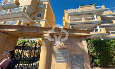 Reventa - Ático -
Orihuela Costa - Aguamarina