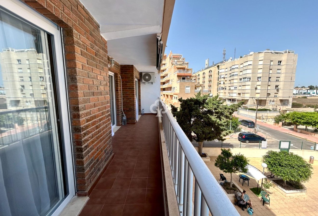 Reventa - Apartment -
Torrevieja - Punta Prima