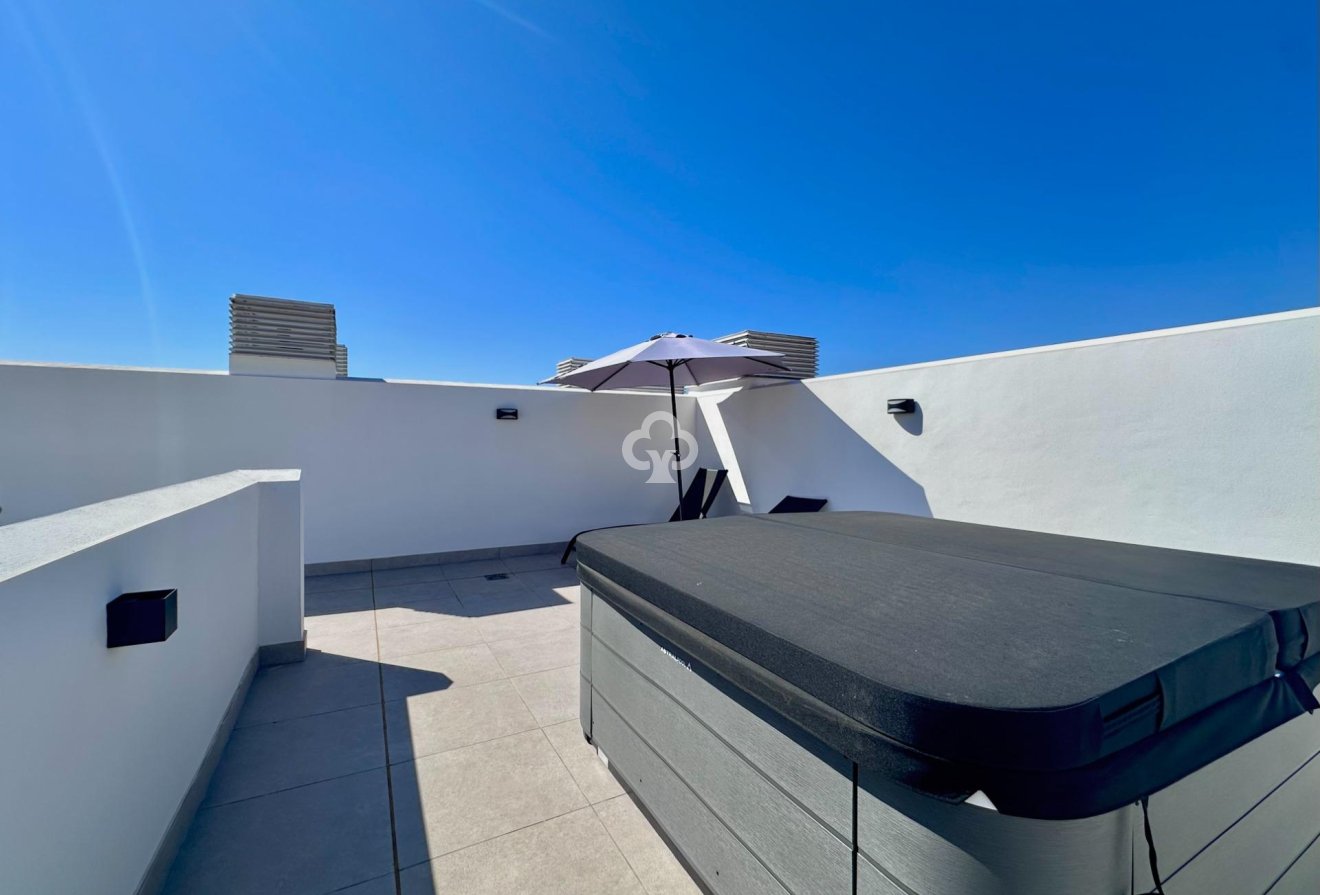 Resale - Penthouse -
Fuengirola - Los Pacos
