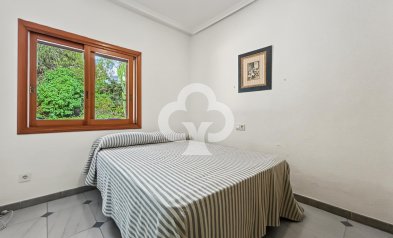 Wiederverkauf - Villa -
Orihuela Costa - Campoamor