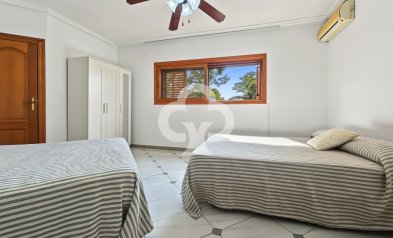 Wiederverkauf - Villa -
Orihuela Costa - Campoamor