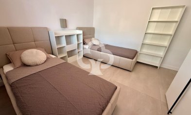 Wiederverkauf - Apartamento -
Fuengirola - El Higuerón