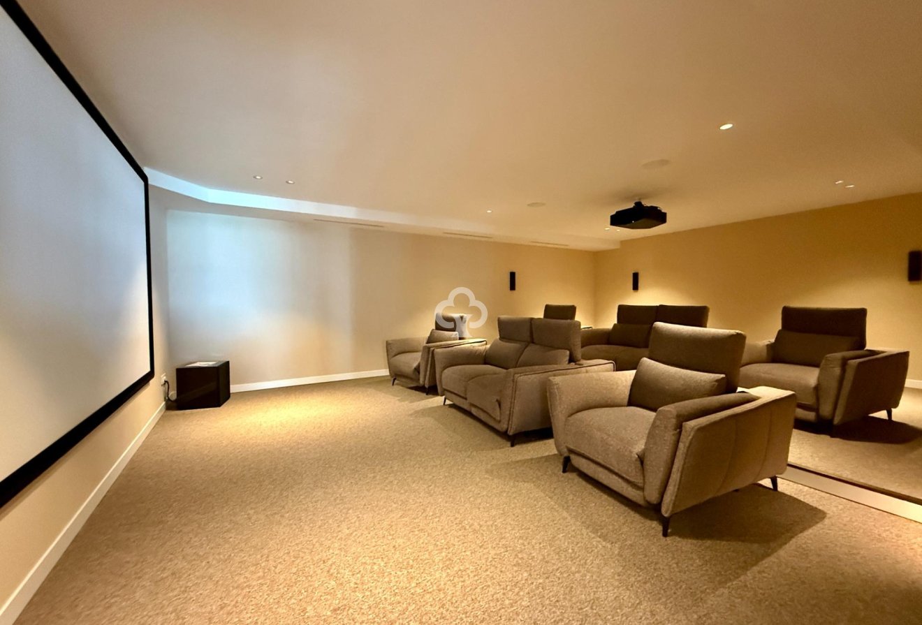 Wiederverkauf - Apartamento -
Fuengirola - El Higuerón