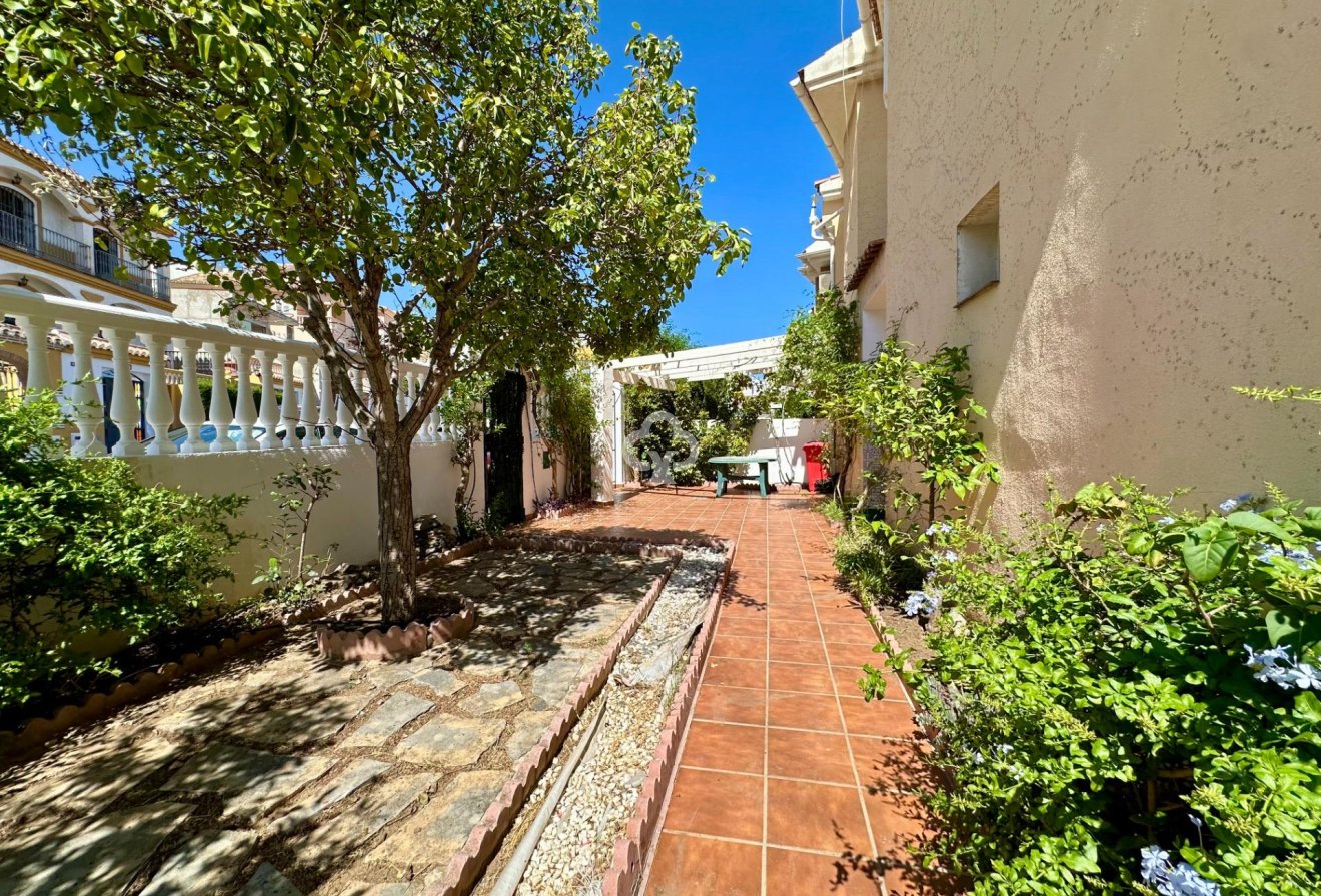 Long Term Rental - Semi-detached house -
Benalmádena - Arroyo de la miel