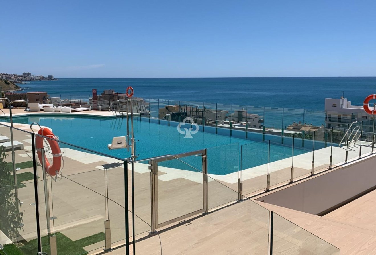 Wiederverkauf - Apartamento -
Fuengirola - Carvajal