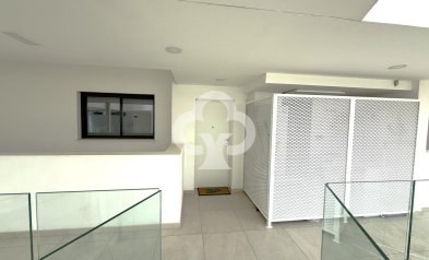 Wiederverkauf - Apartamento -
Fuengirola - Carvajal