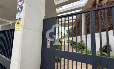 Wiederverkauf - Apartamento -
Fuengirola - Carvajal