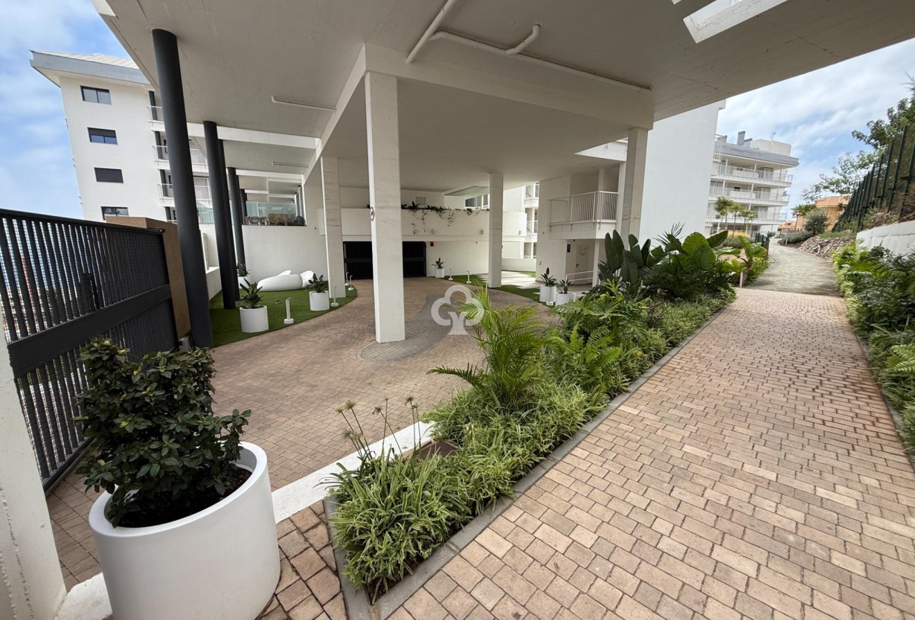 Wiederverkauf - Apartamento -
Fuengirola - Carvajal