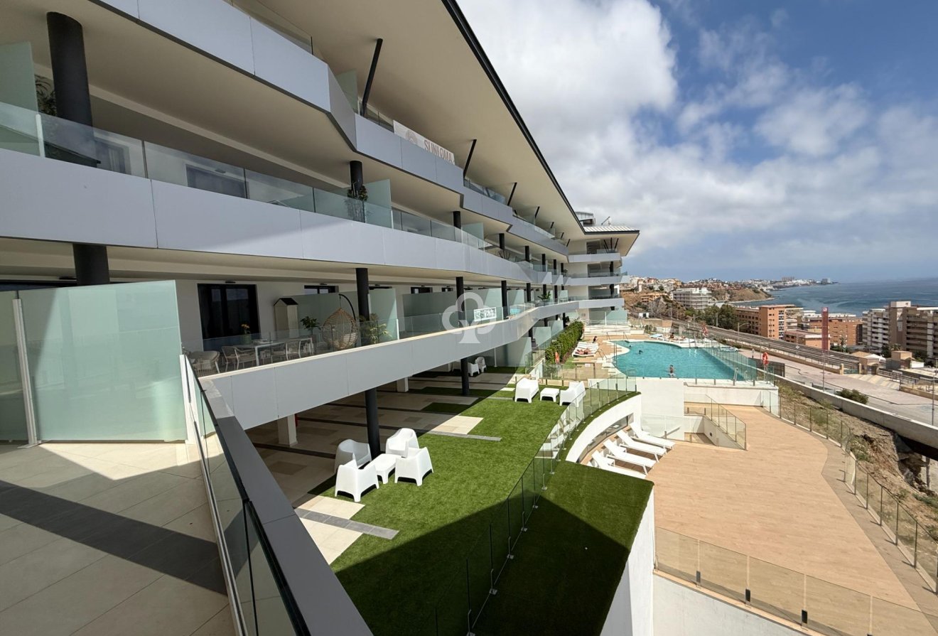 Wiederverkauf - Apartamento -
Fuengirola - Carvajal