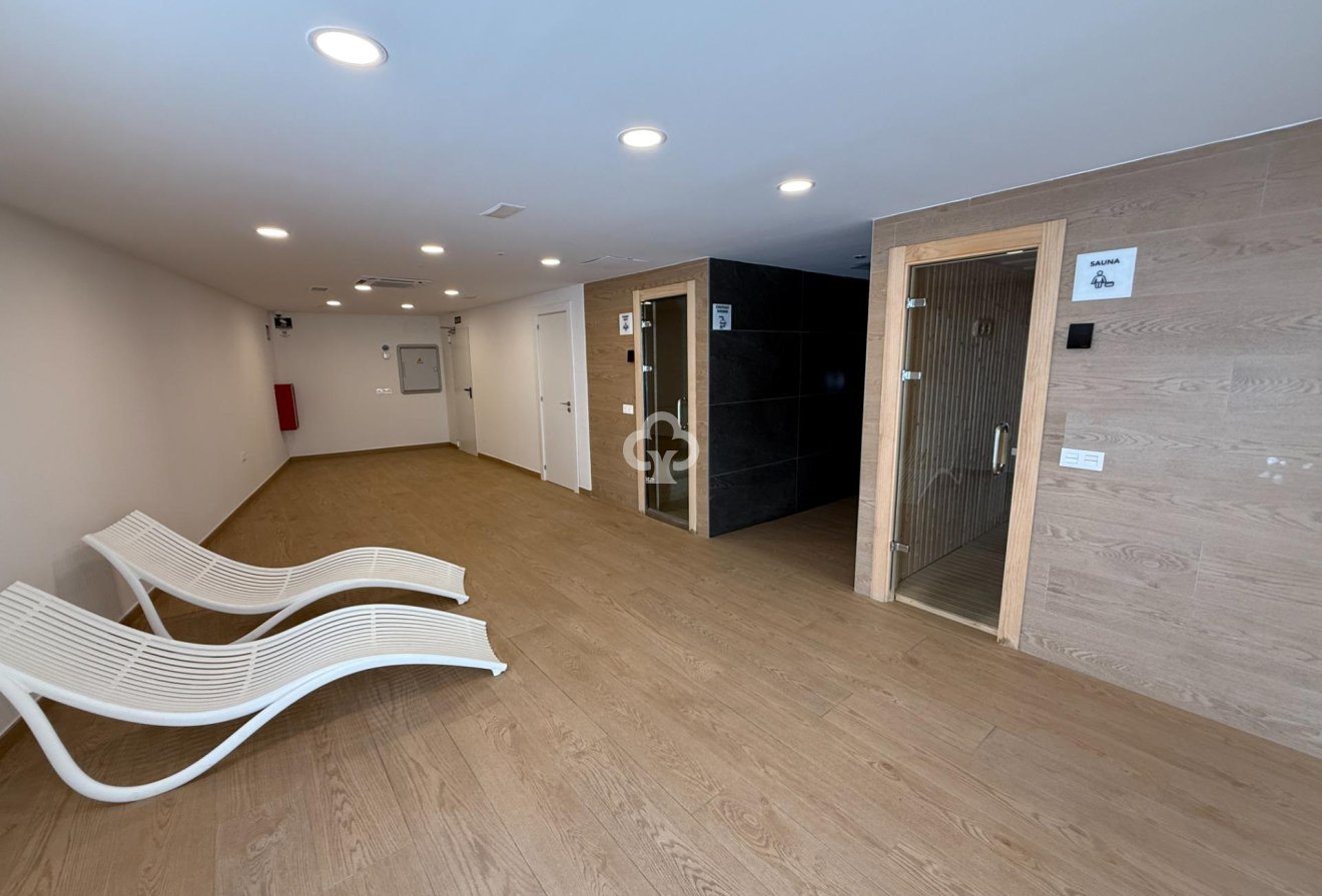 Wiederverkauf - Apartamento -
Fuengirola - Carvajal