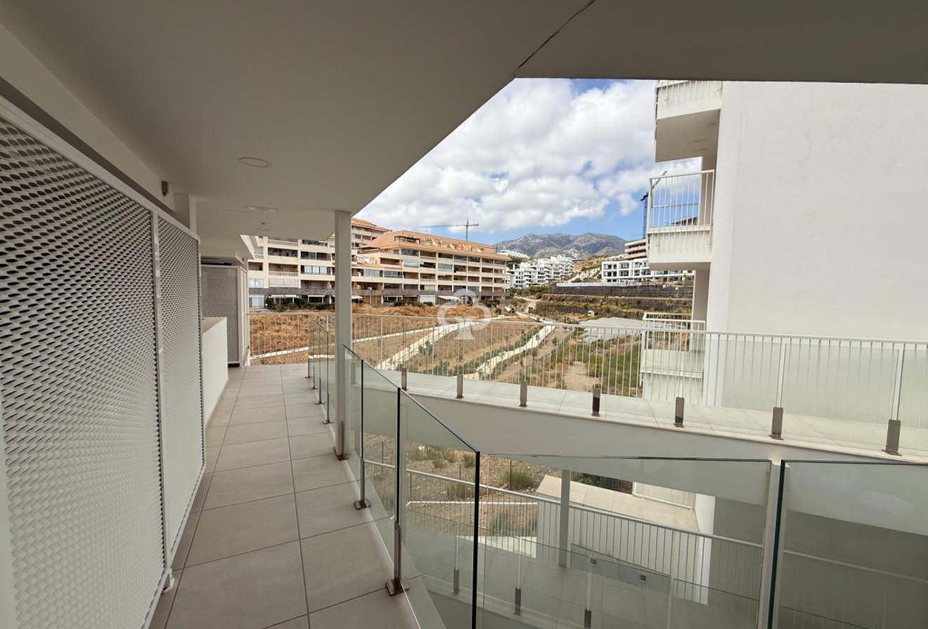 Wiederverkauf - Apartamento -
Fuengirola - Carvajal