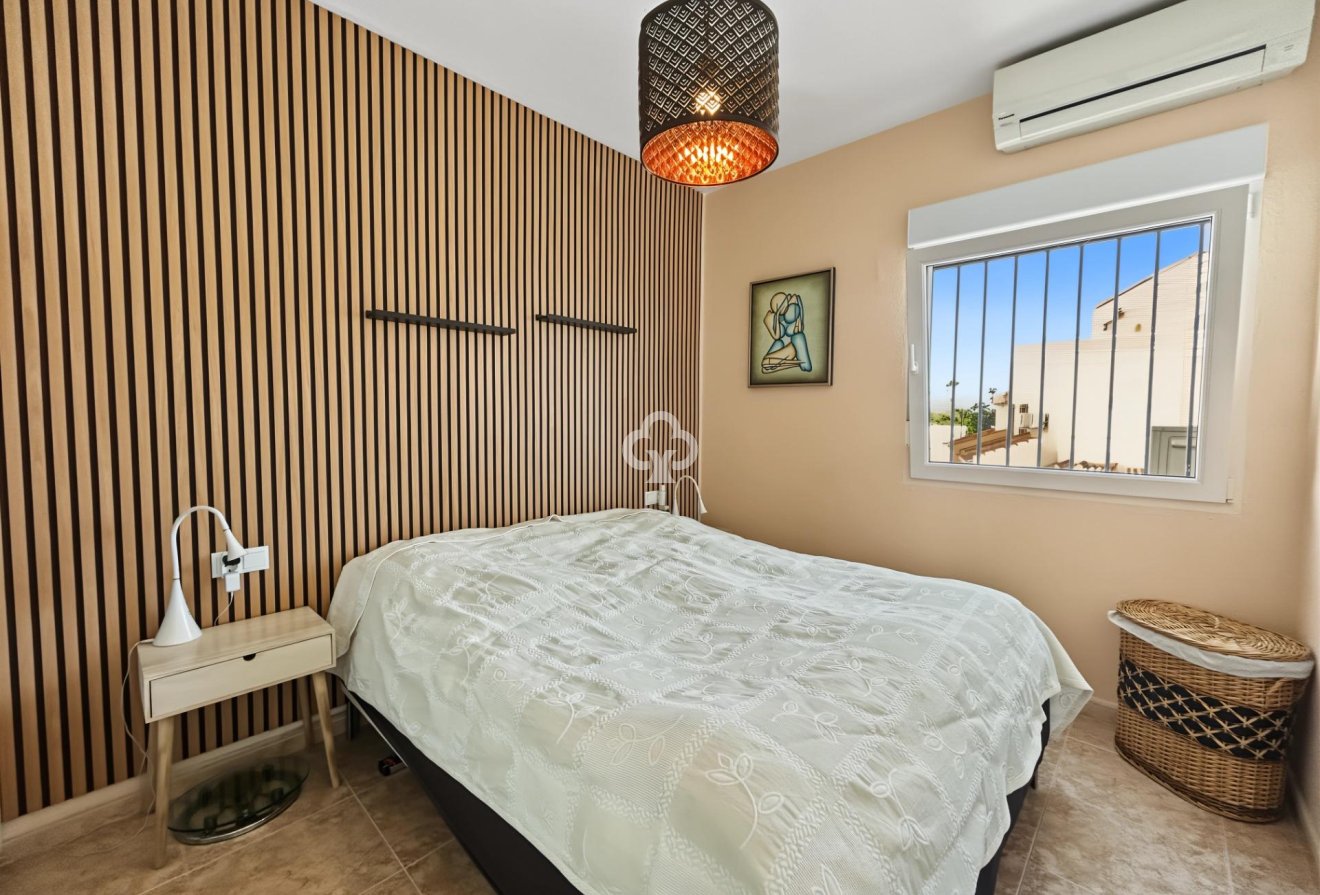 Reventa - Bungalow -
Orihuela Costa - Lomas de Don Juan