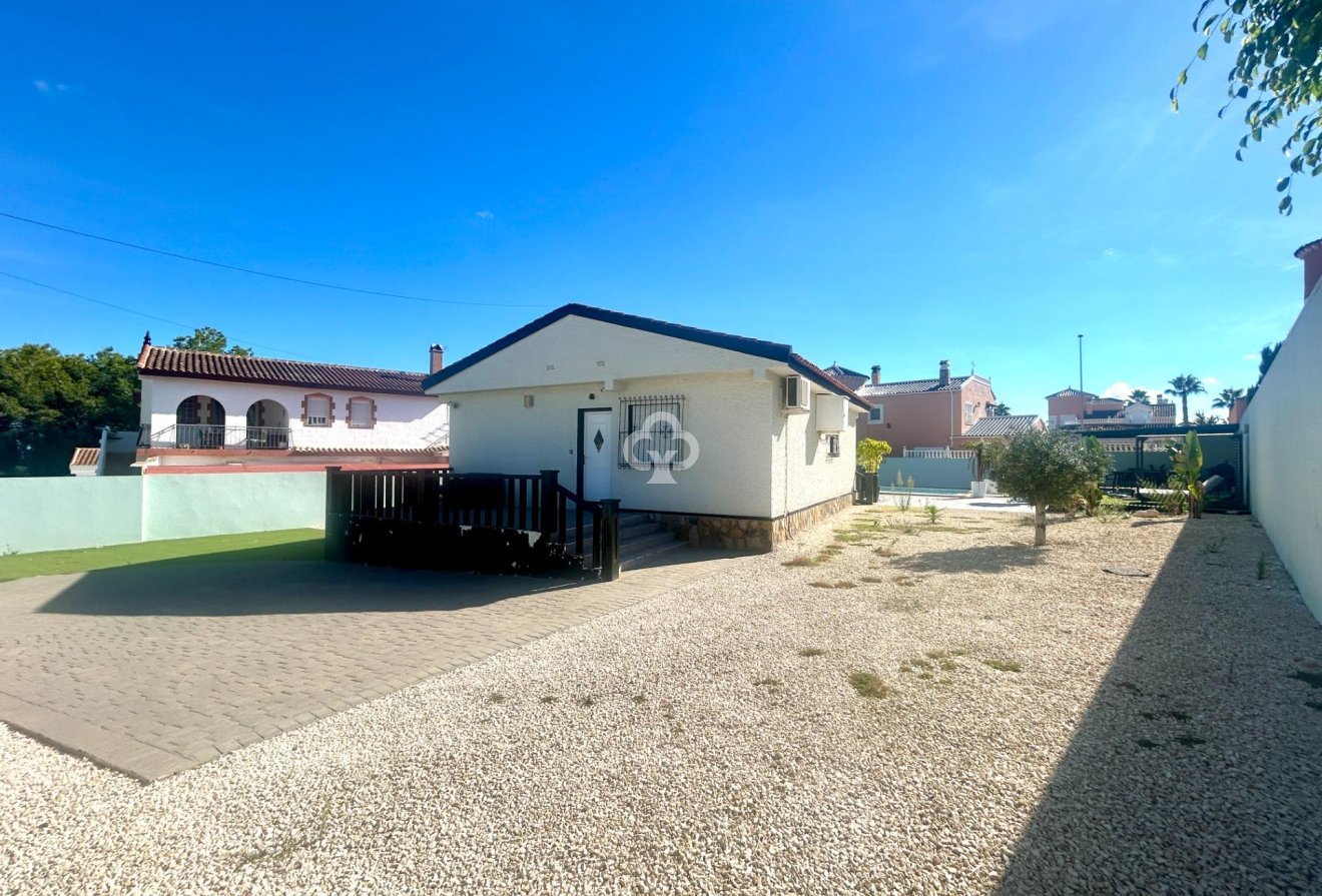 Reventa - Villa -
Pilar de la Horadada - Pinar de Campoverde