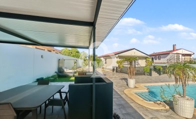 Reventa - Villa -
Pilar de la Horadada - Pinar de Campoverde