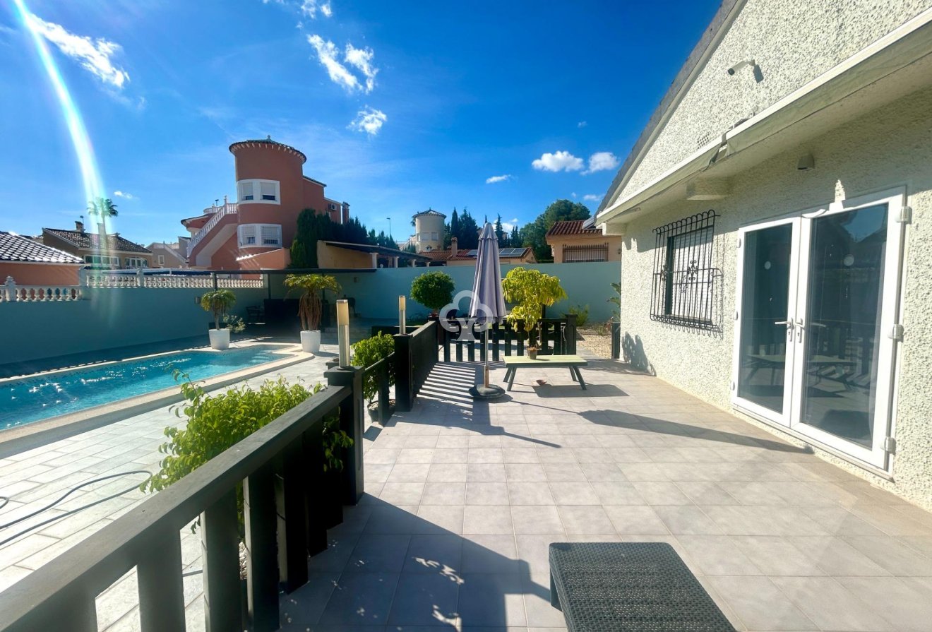 Reventa - Villa -
Pilar de la Horadada - Pinar de Campoverde