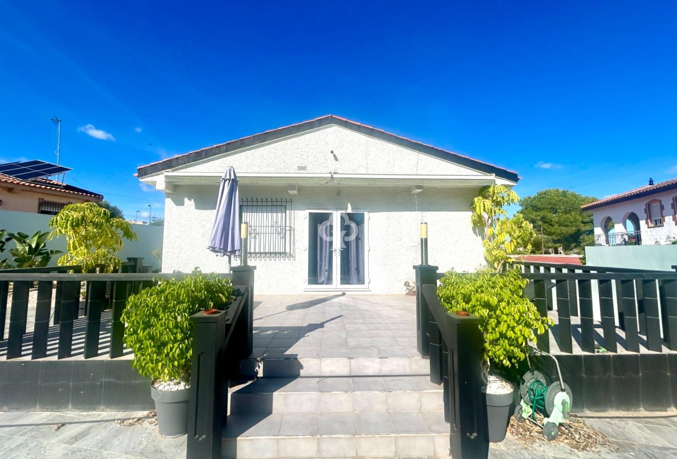Reventa - Villa -
Pilar de la Horadada - Pinar de Campoverde