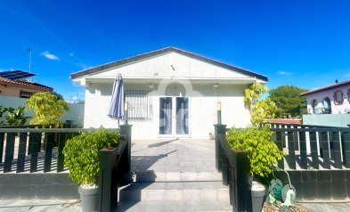 Reventa - Villa -
Pilar de la Horadada - Pinar de Campoverde