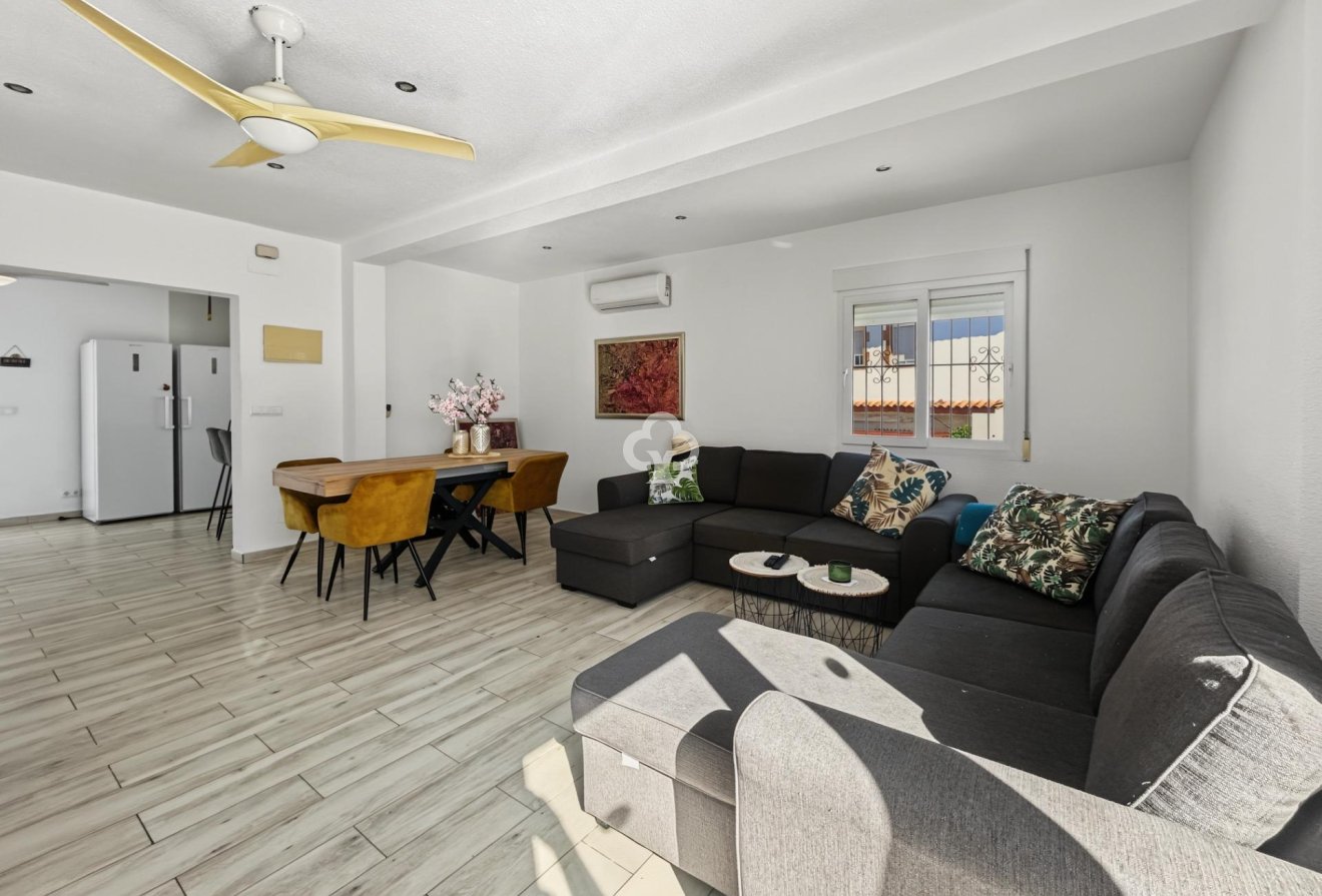 Reventa - Villa -
Pilar de la Horadada - Pinar de Campoverde