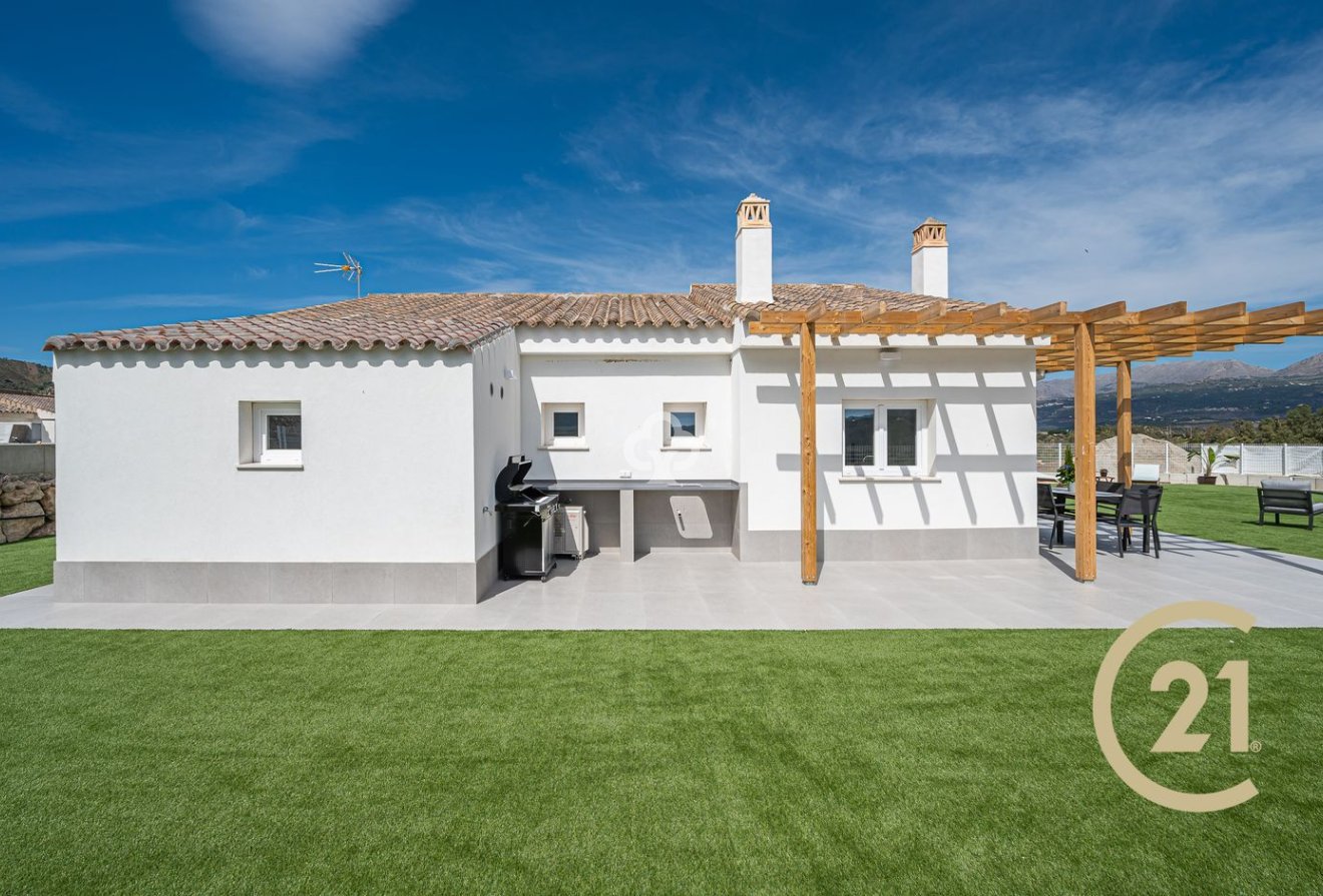 New Build - Detached houses -
Viñuela