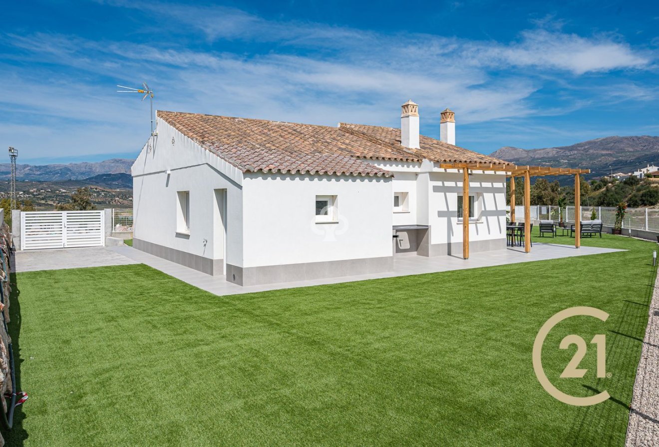 New Build - Detached houses -
Viñuela