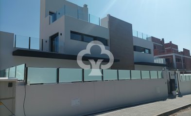 Neue Gebäude - Townhouses -
Orihuela