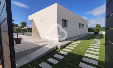 Uudiskohde - Villas -
Calasparra