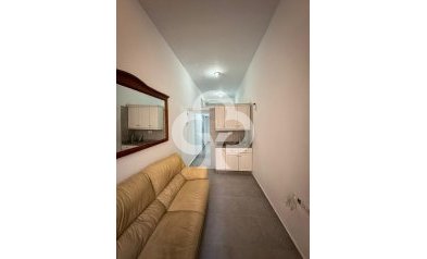 Resale - Studio apartment -
Fuengirola - Centro