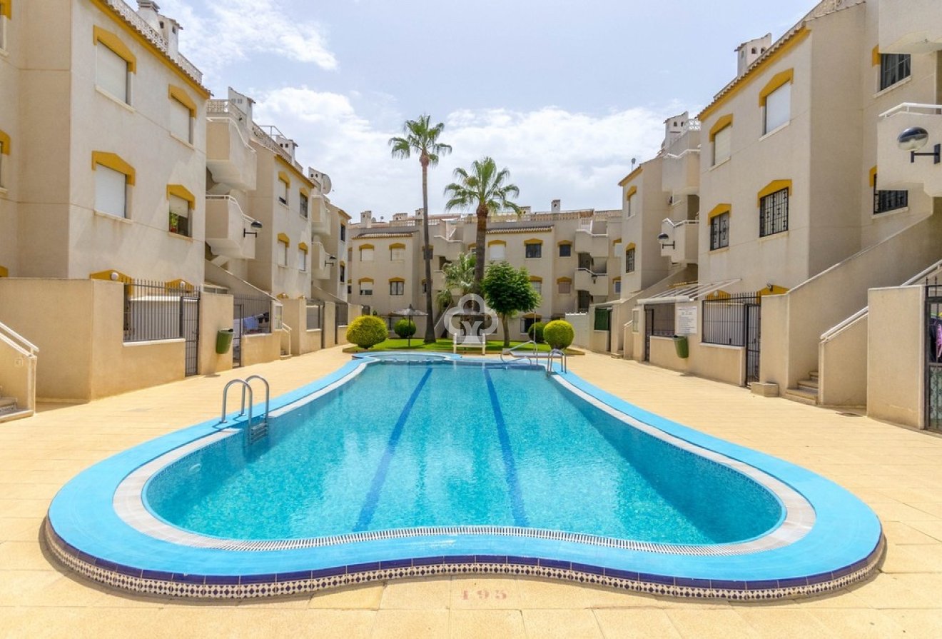 Resale - Apartament -
Orihuela Costa - Punta Prima