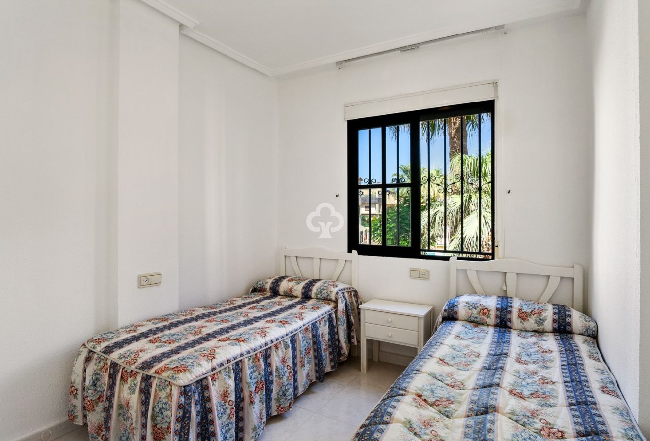 Resale - Apartament -
Orihuela Costa - Punta Prima