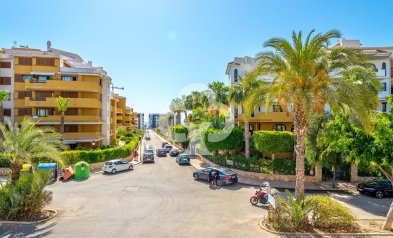 Jälleenmyynti - Huoneisto -
Orihuela Costa - Punta Prima