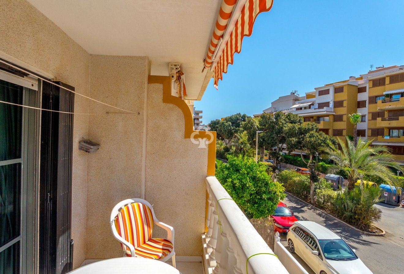 Wiederverkauf - Apartamento -
Orihuela Costa - Punta Prima