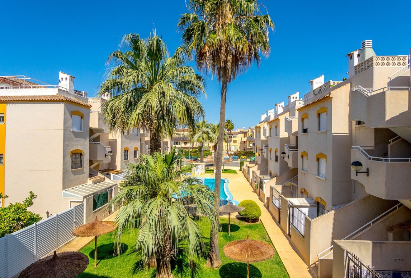 Wiederverkauf - Apartamento -
Orihuela Costa - Punta Prima