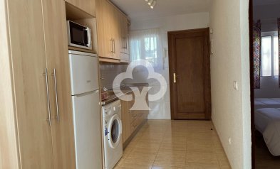 Reventa - Apartamento -
Fuengirola - 1ª Línea de playa