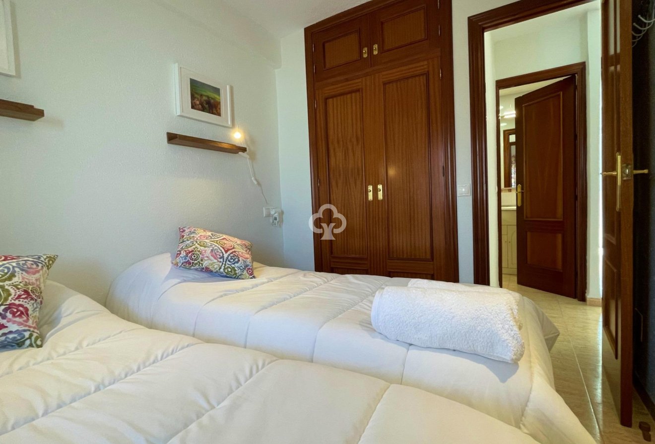 Resale - Apartament -
Fuengirola - 1ª Línea de playa