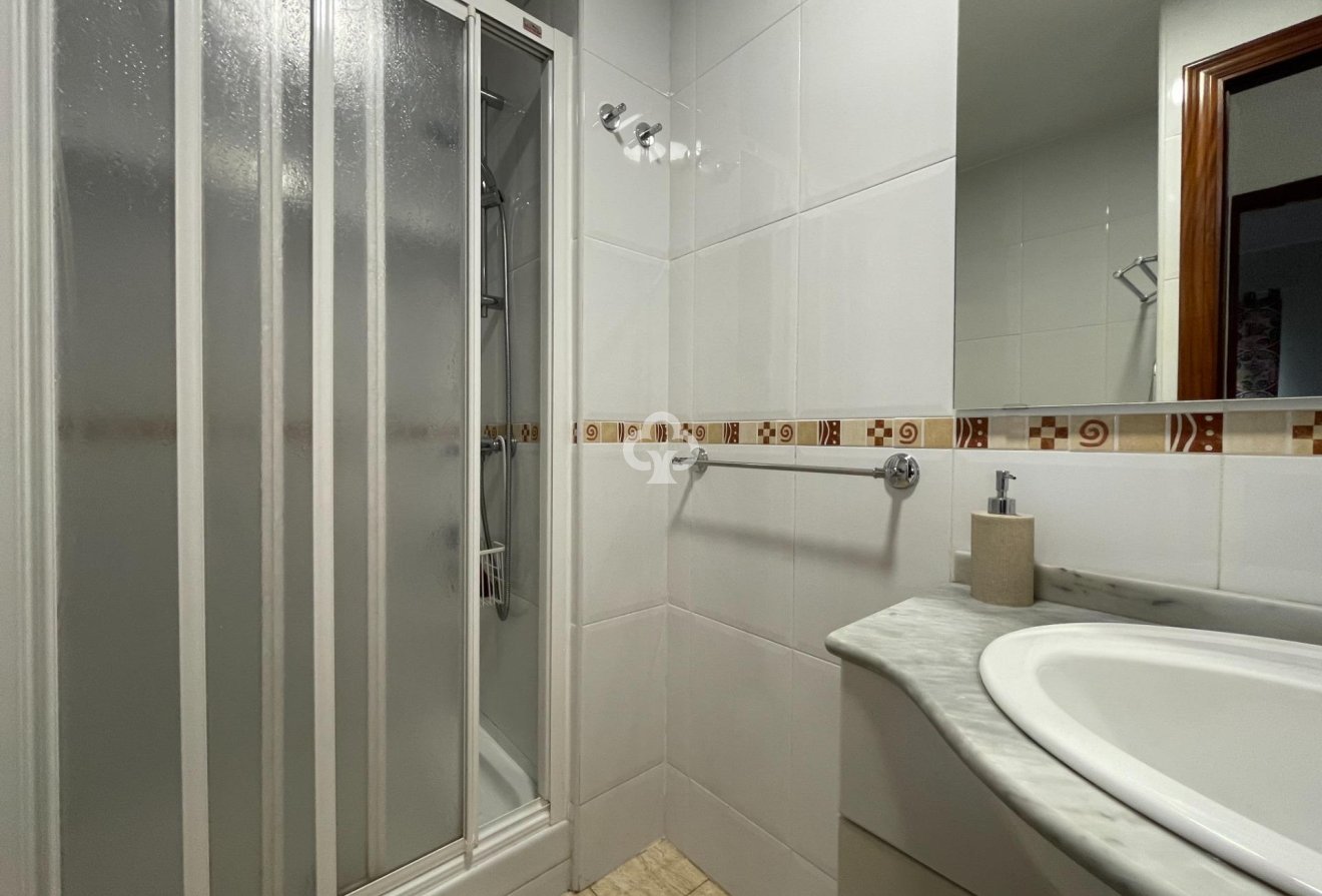 Reventa - Apartamento -
Fuengirola - 1ª Línea de playa