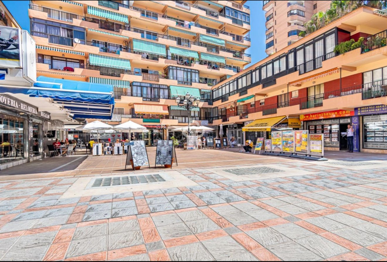 Reventa - Apartamento -
Fuengirola - 1ª Línea de playa