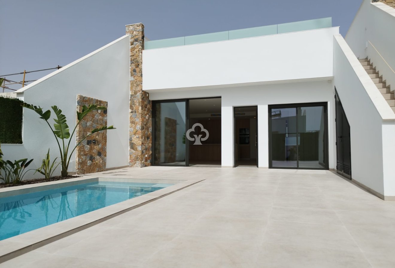 Obra nueva - Villas -
Los Alcázares