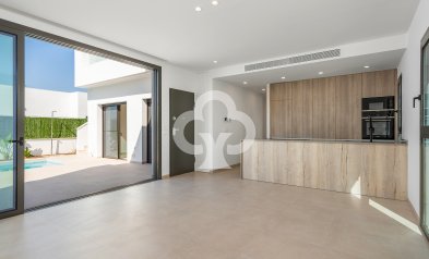 Obra nueva - Villas -
Los Alcázares