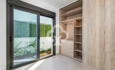 Obra nueva - Villas -
Los Alcázares