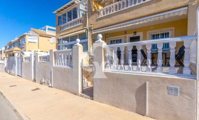 Jälleenmyynti - Bungalow -
Torrevieja - Nueva Torrevieja - Aguas Nuevas