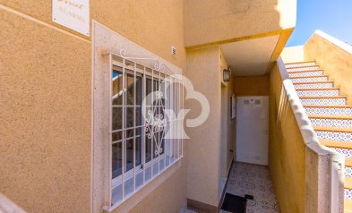 Wiederverkauf - Bungalow -
Torrevieja - Nueva Torrevieja - Aguas Nuevas