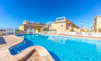 Reventa - Bungalow -
Torrevieja - Nueva Torrevieja - Aguas Nuevas