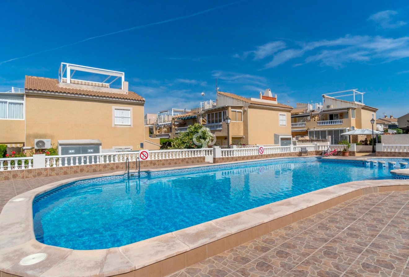 Reventa - Bungalow -
Torrevieja - Nueva Torrevieja - Aguas Nuevas